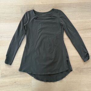 Maggie’s Organics Charcoal Long Sleeve Women's Top